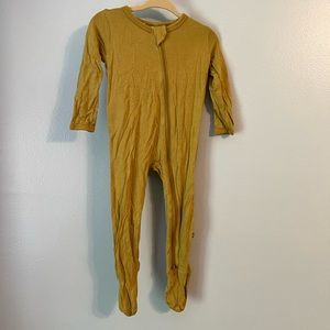 KYTE Baby used zipper footie in Dijon 6-12 months